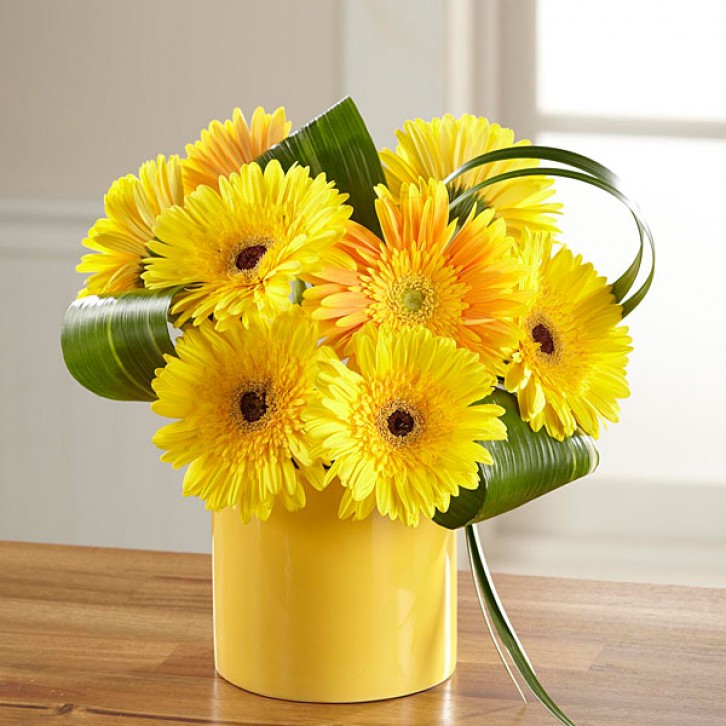 The FTD® Sunny Surprise™ Bouquet