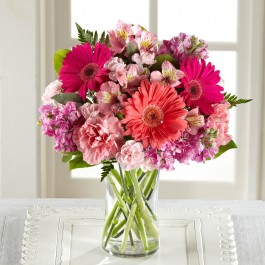 The FTD Blushing Beauty Bouquet, The FTD Blushing Beauty Bouquet