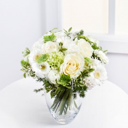 Romantic bouquet in white colours, Romantic bouquet in white colours