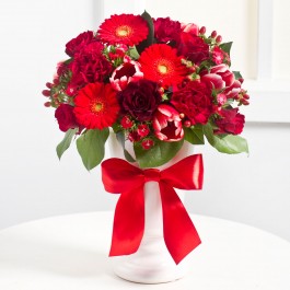 Elegant Bouquet in Red colours, Elegant Bouquet in Red colours