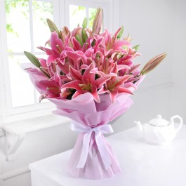 Bunch of 10 Pink Oriental Lilies in Tissue, Bunch of 10 Pink Oriental Lilies in Tissue