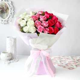 Bouquet of Roses in Ombre                                  , Bouquet of Roses in Ombre                                  