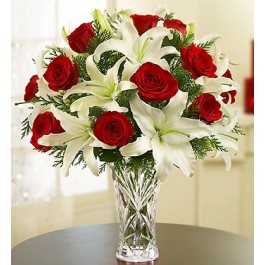 Arrangement of Red Roses and White Liliums in Vase, Arrangement of Red Roses and White Liliums in Vase