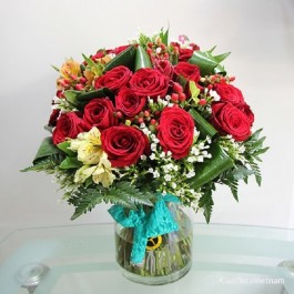 Red roses & seasonal flowers in vase, Red roses & seasonal flowers in vase