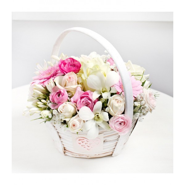 Festive Arrangement in Bright Colours, Festive Arrangement in Bright Colours