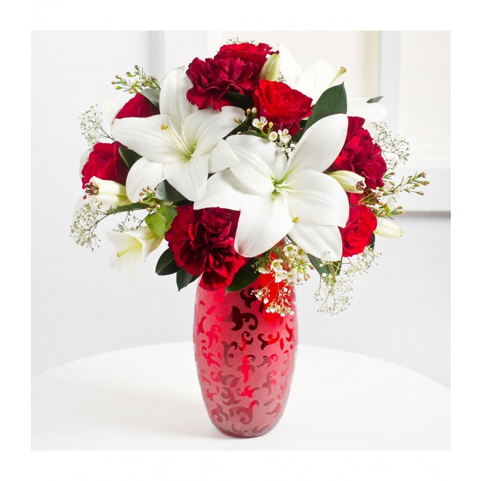 Romantic Bouquet in Red and White Colours, Romantic Bouquet in Red and White Colours