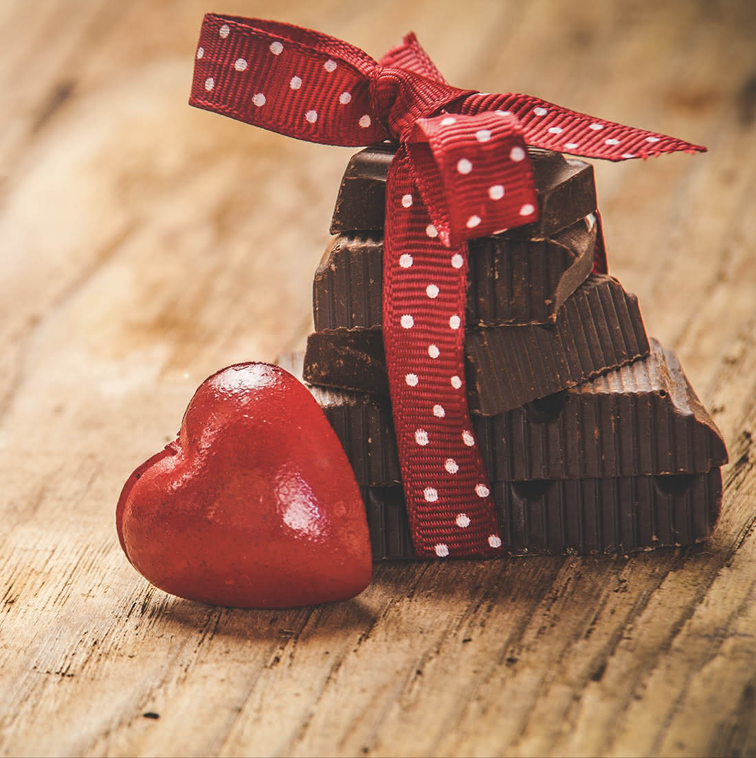 A origem de oferecer chocolates no São Valentim