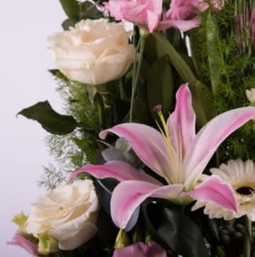 Enviar centro con rosas