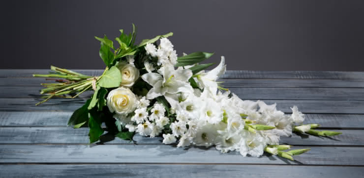 Enviar flores para um funeral ao velorio